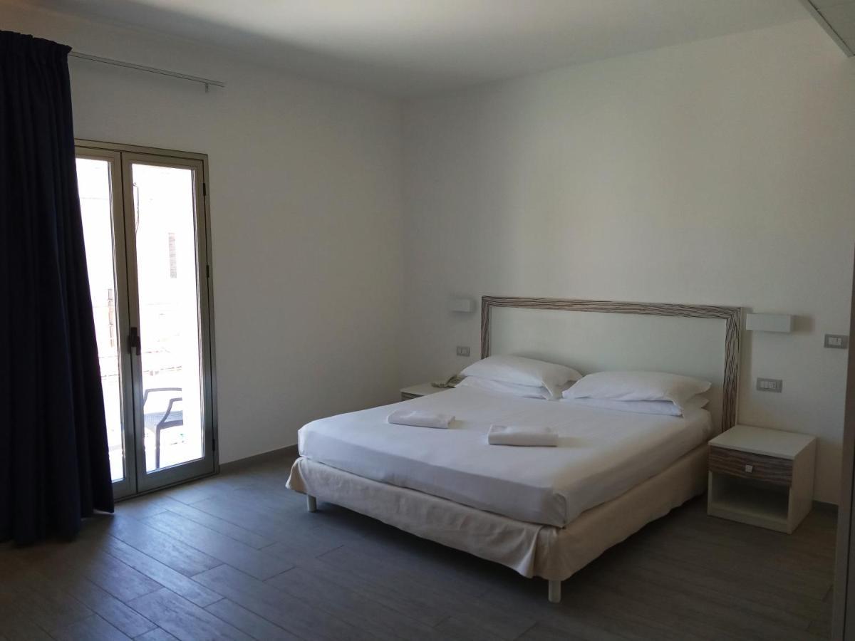 Hotel Miramare Marina di Ragusa Eksteriør billede